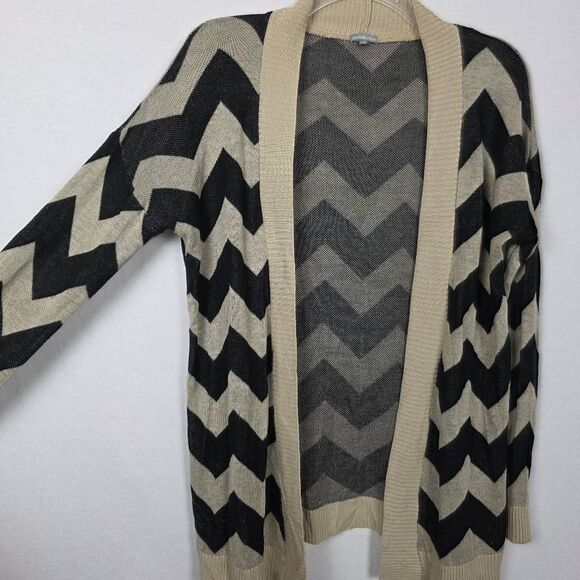 Charlotte Russe Chevron Cardigan S Black Beige Open Front - Picture 2 of 6